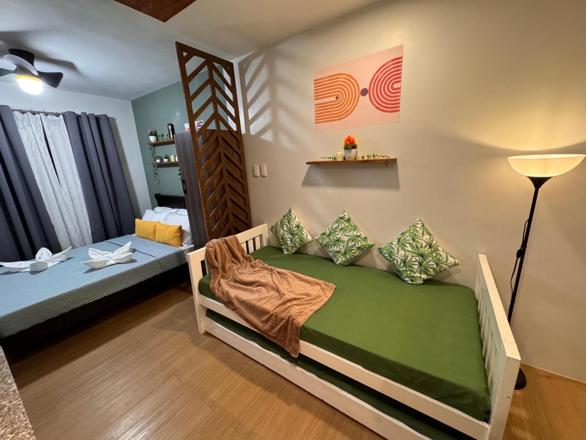 Cozyvilla At Pine Suites Tagaytay 2Br Or Studio With Free Parking Tagaytay City Exterior foto