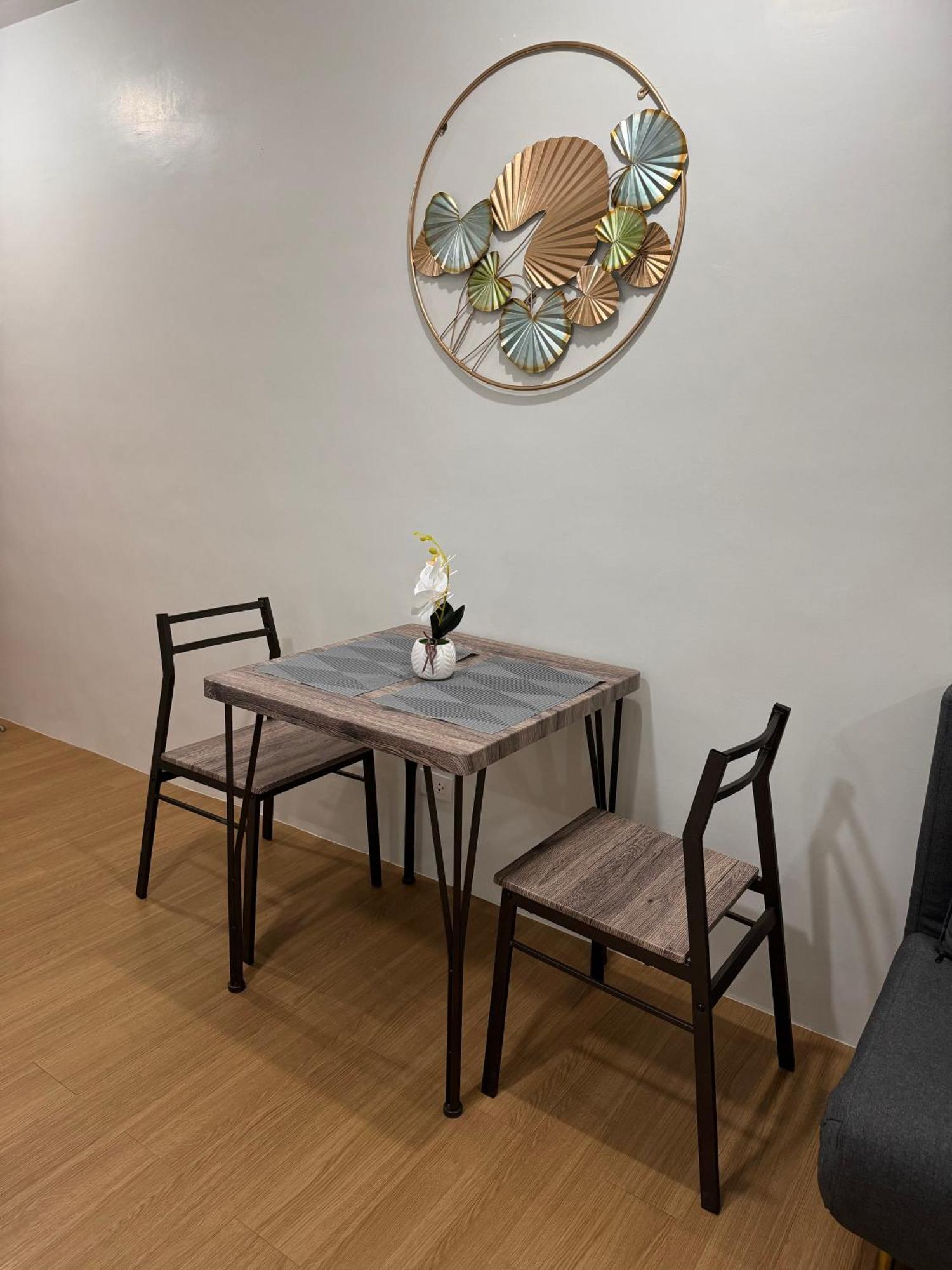 Cozyvilla At Pine Suites Tagaytay 2Br Or Studio With Free Parking 2Br In Basement Parking And Studio In Offsite Parking Tagaytay City Exterior foto