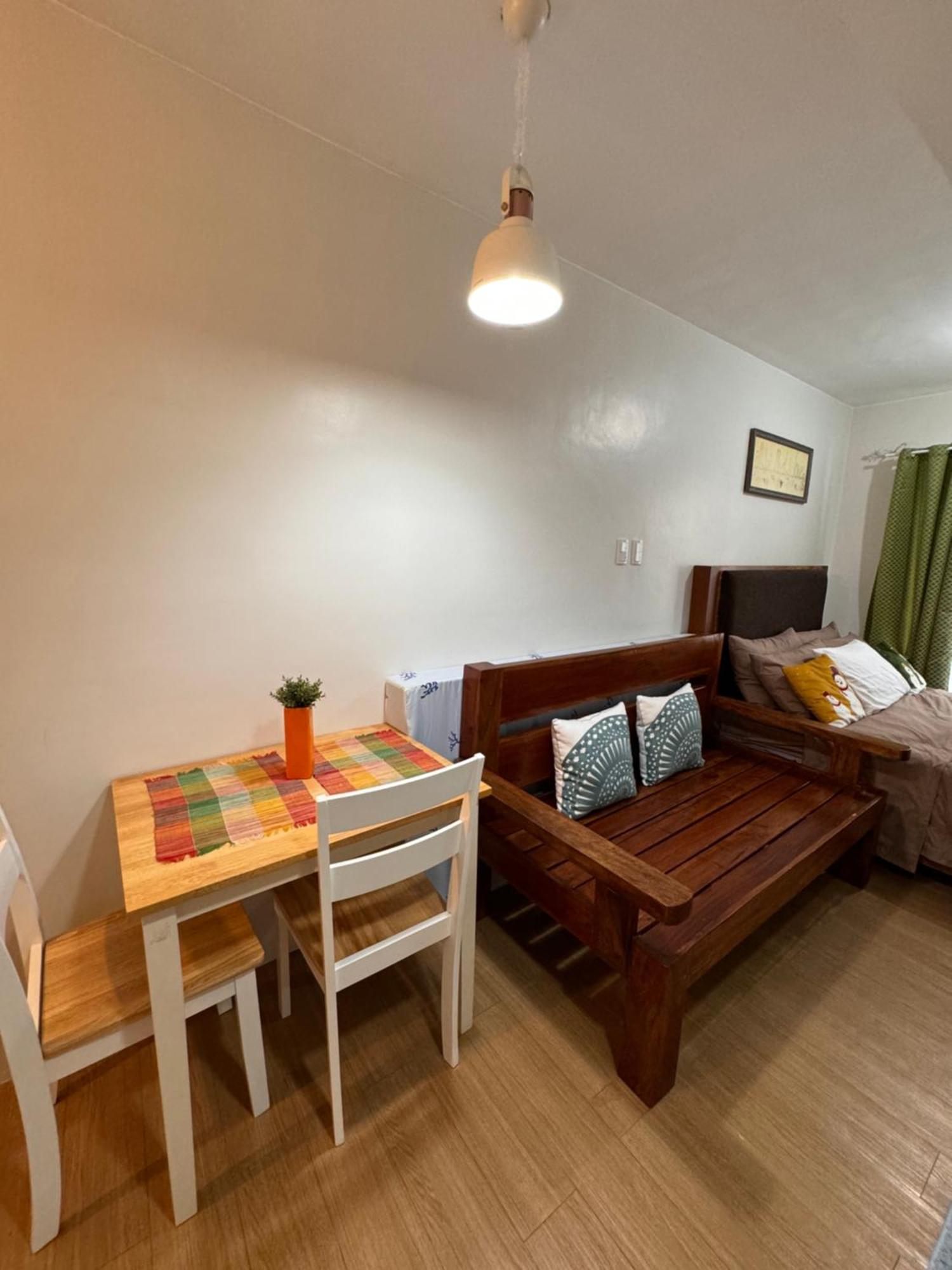 Cozyvilla At Pine Suites Tagaytay 2Br Or Studio With Free Parking 2Br In Basement Parking And Studio In Offsite Parking Tagaytay City Exterior foto